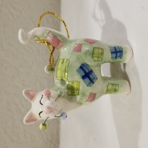 Amy Lacombe 2002 Whimsical Cat with Presents Ornament Annaco Creations - Picture 1 of 6